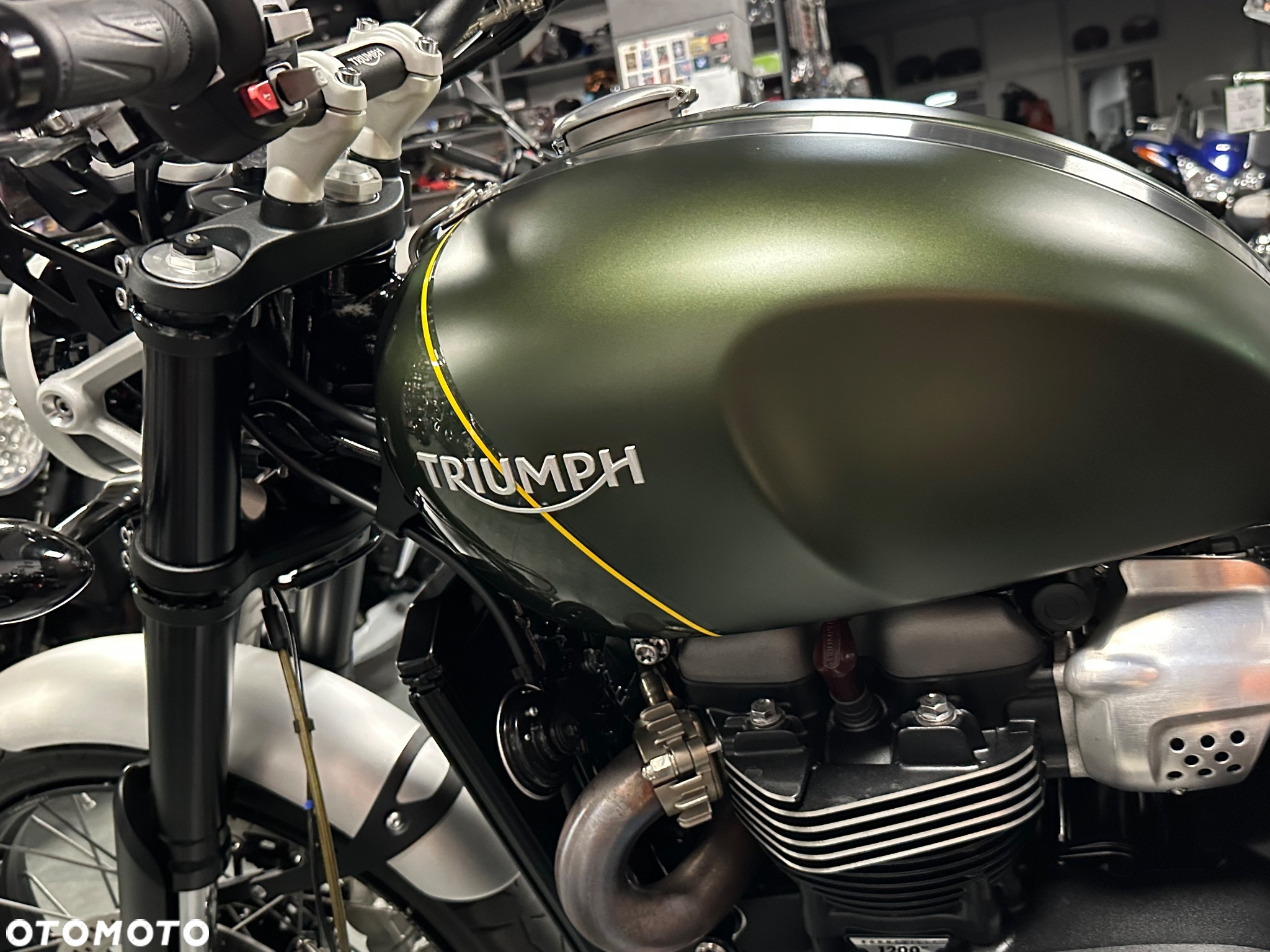 Triumph Scrambler - 35
