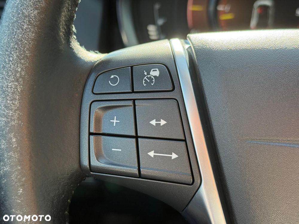 Volvo XC 60 D4 AWD Summum - 14