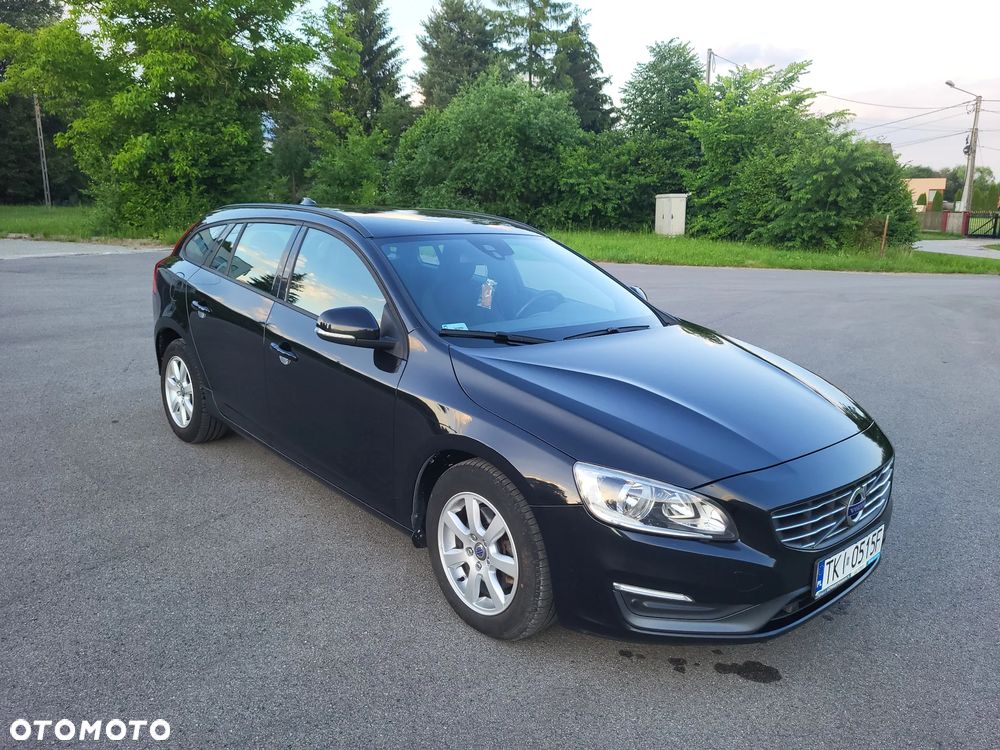 Volvo V60 D3 Momentum - 4