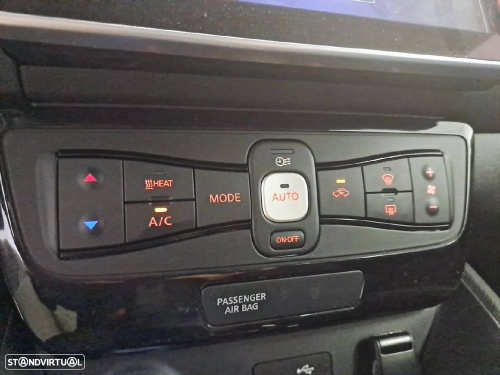 Nissan Leaf N-Connecta - 21