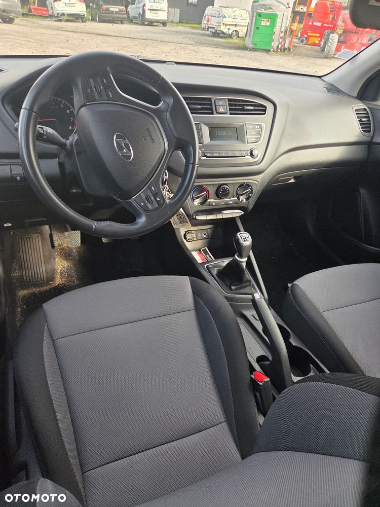 Hyundai i20 - 8