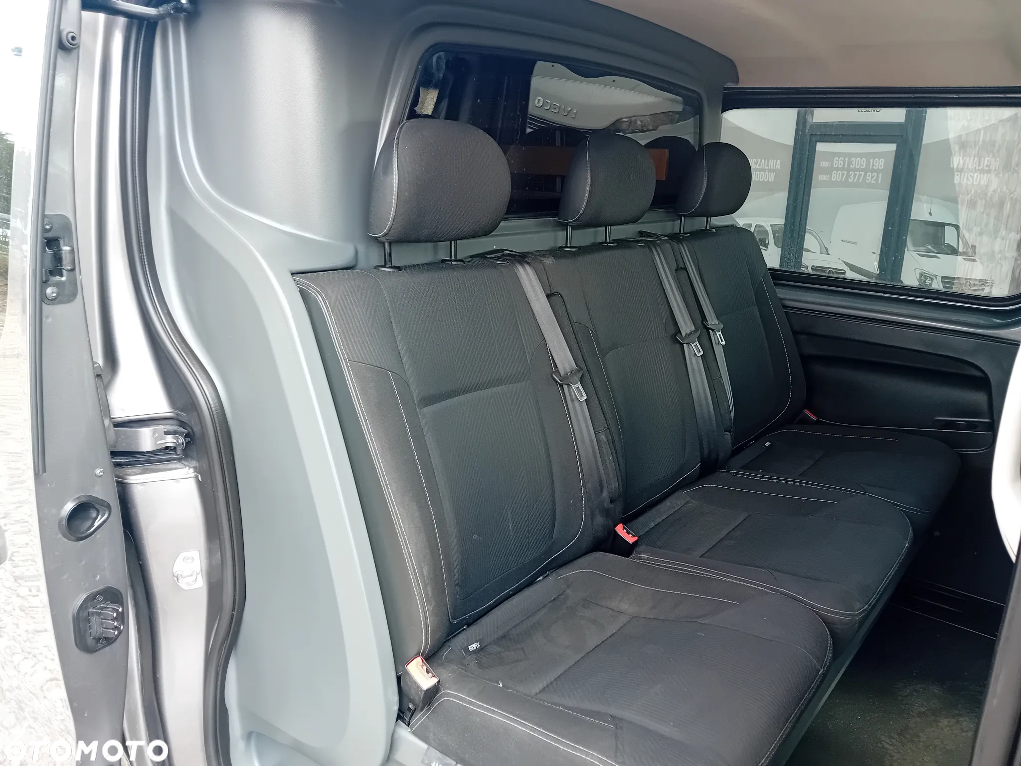 Nissan NV300 - 14