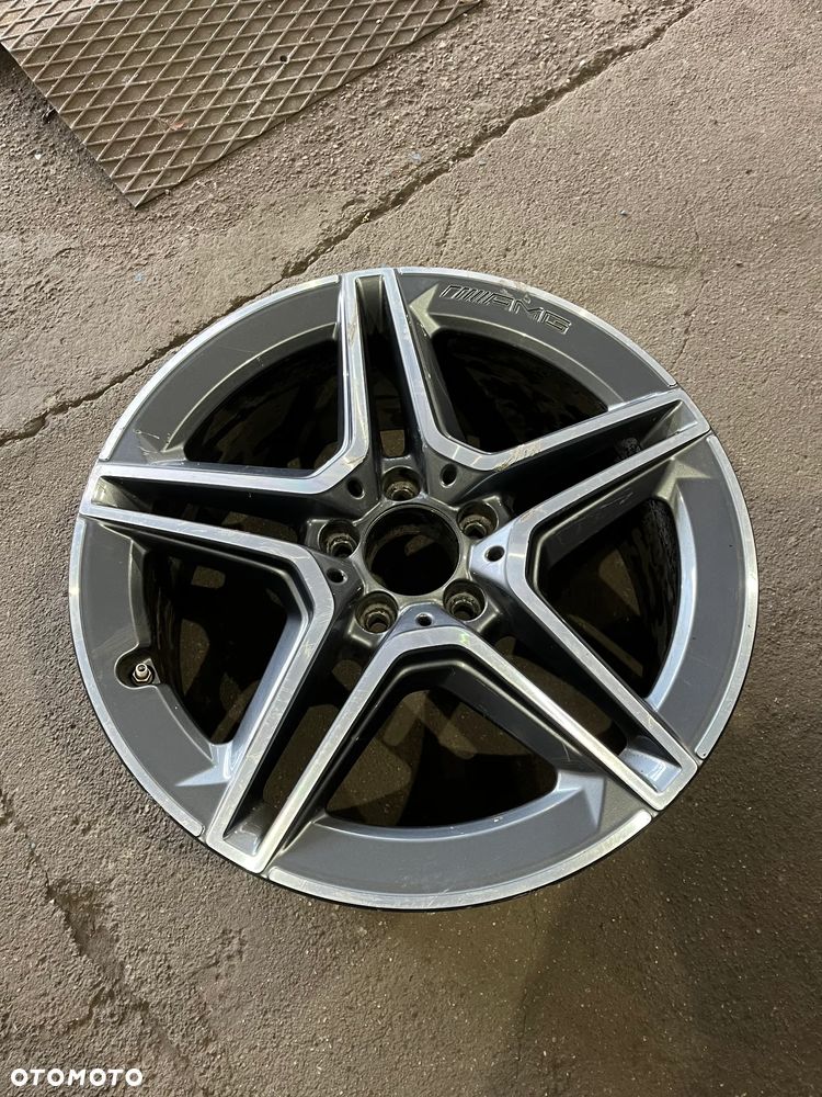 Mercedes 8 x 18 ET 43 A2134016300 1szt. - 1