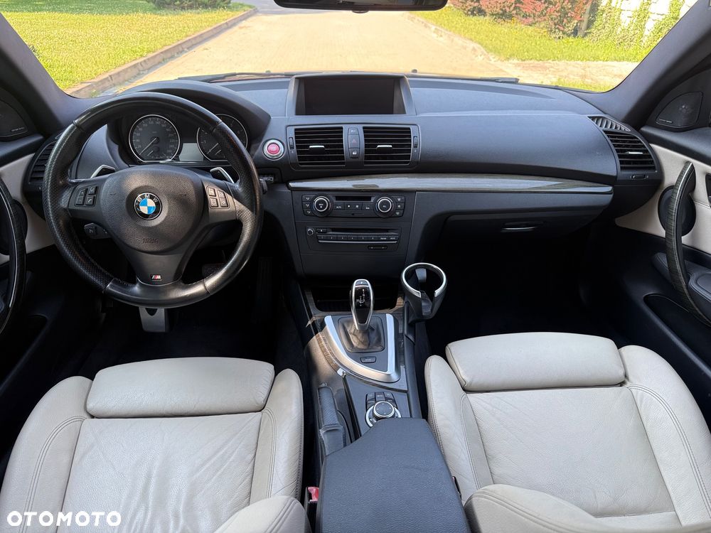BMW Seria 1 135i Limited Edition Lifestyle mit M Sportpaket - 19