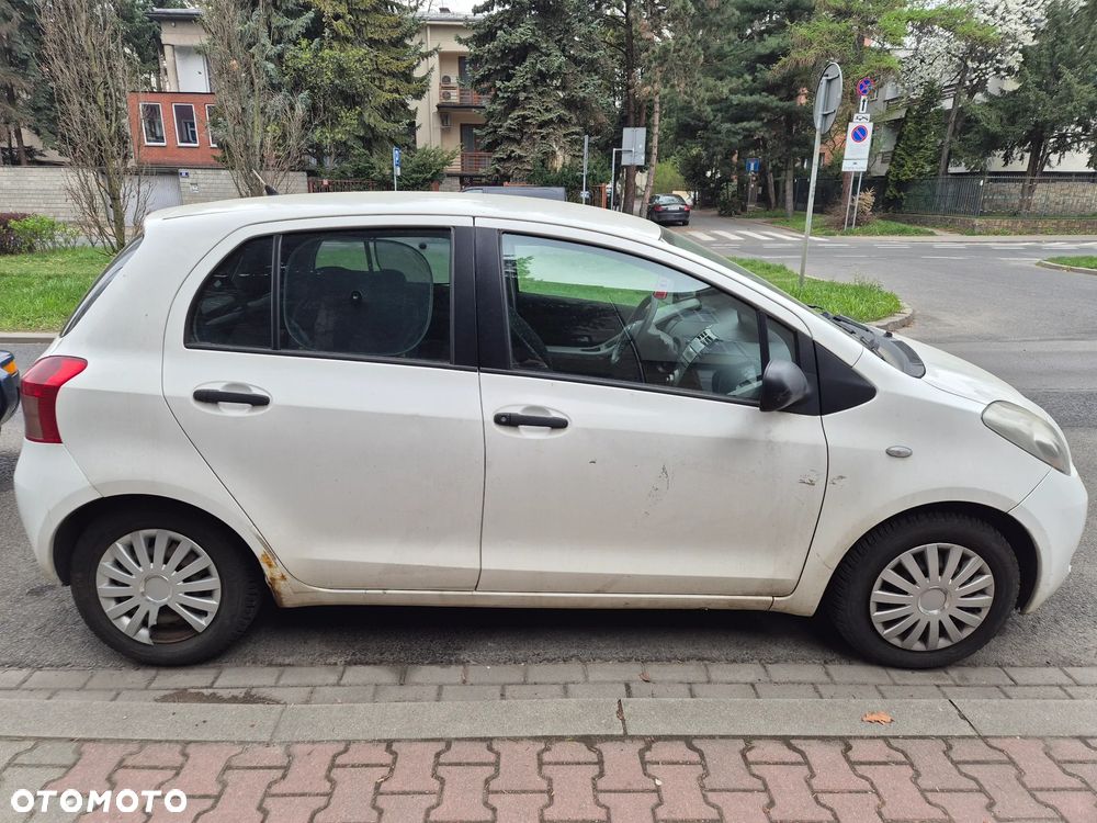 Toyota Yaris 1.0 Terra - 1