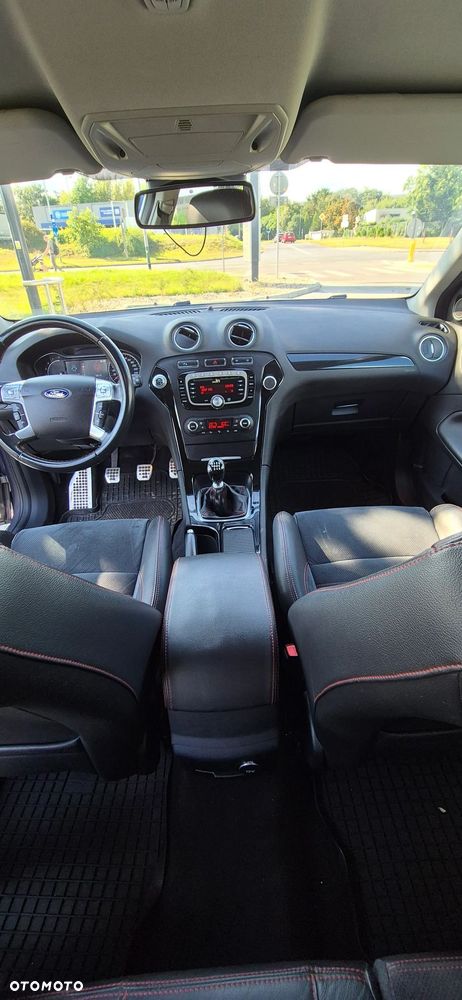 Ford Mondeo 2.0 T Titanium - 10