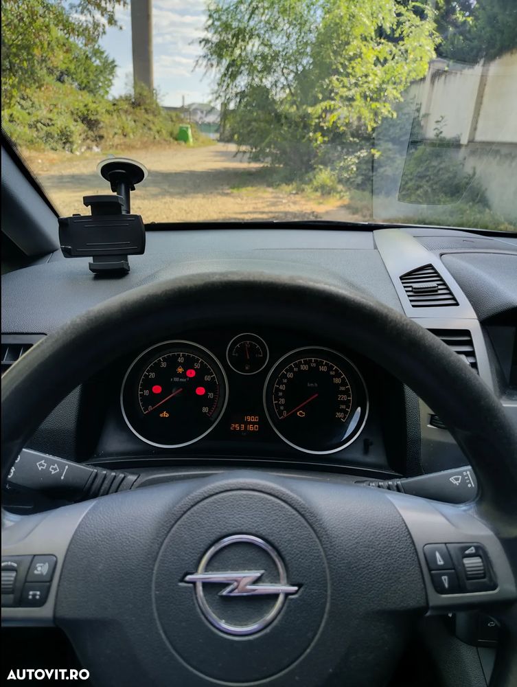 Opel Zafira 1.8i Elegance - 1