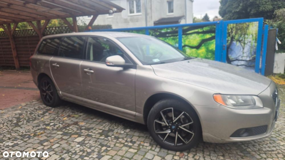 Volvo V70 - 1