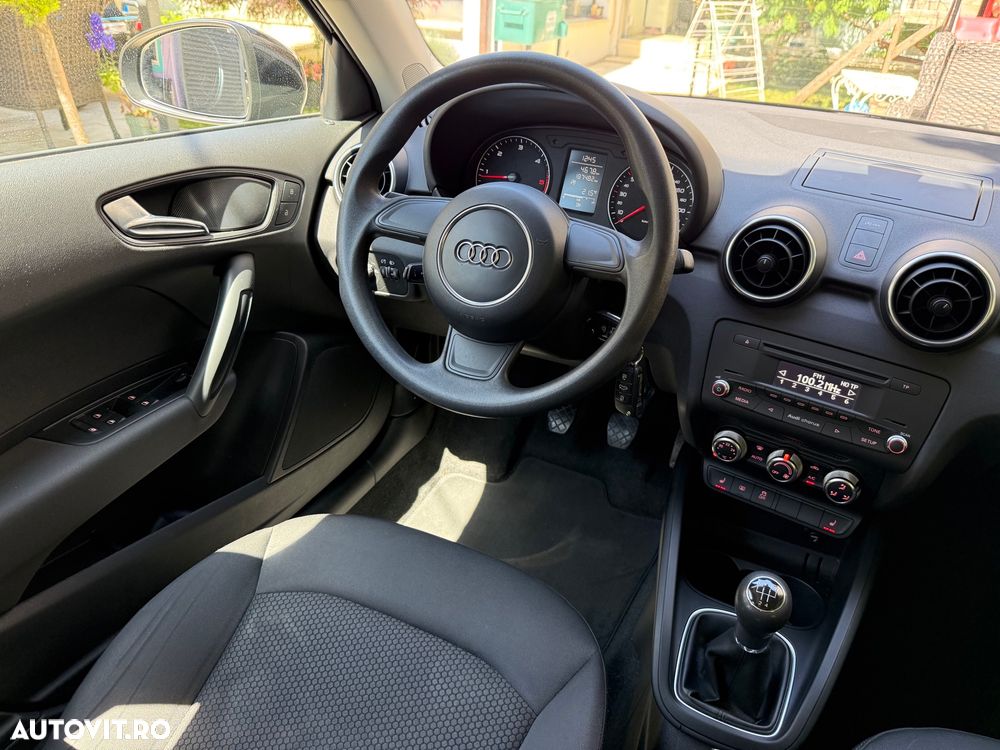 Audi A1 1.6 TDI Attraction - 11