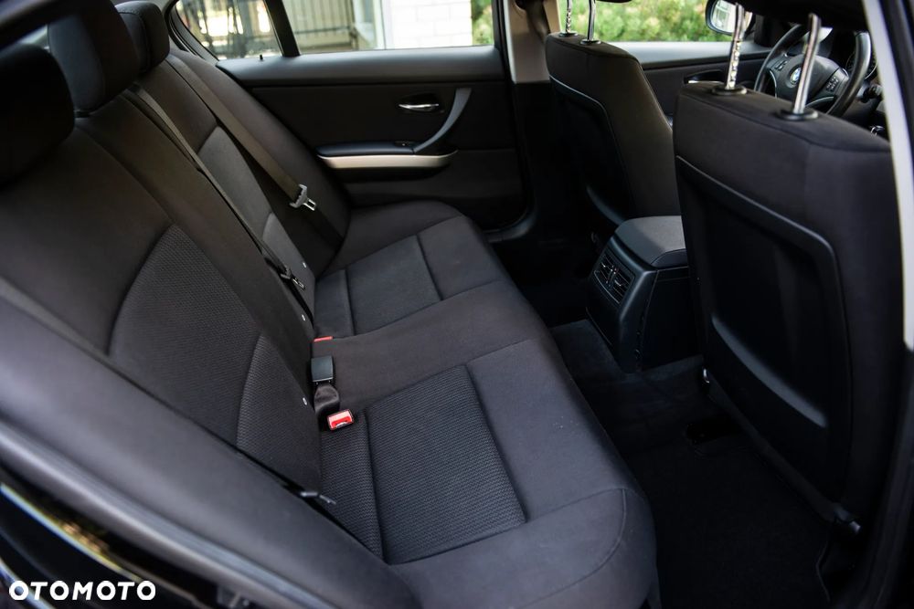 BMW Seria 3 320d - 21