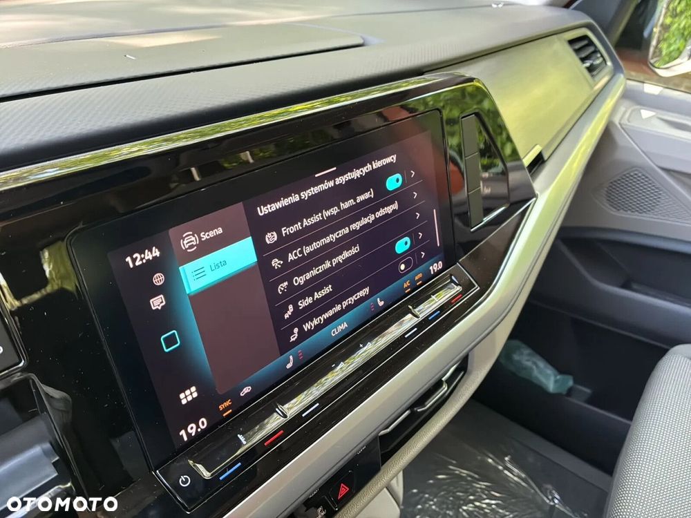 Volkswagen Multivan 2.0 TSI L2 Edition DSG - 23