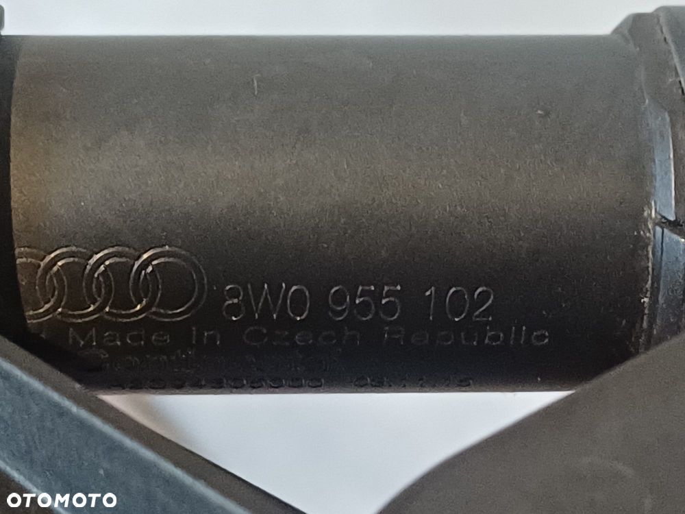 NR 91 Spryskiwacze lamp przód do Audi A4 B9 2016-2019 8W0955102 8W0955101 - 8
