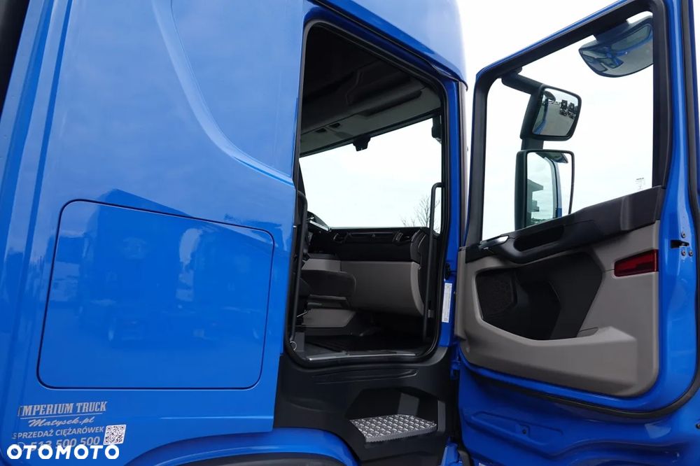Scania R 450 /  RETARDER / PEŁNY ADR /  KLIMATYZACJA POSTOJOWA / ALUFELGI / 2021 ROK - 35