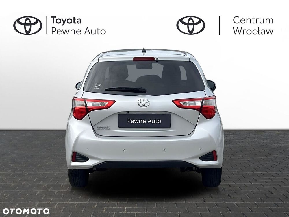 Toyota Yaris 1.5 Premium - 4