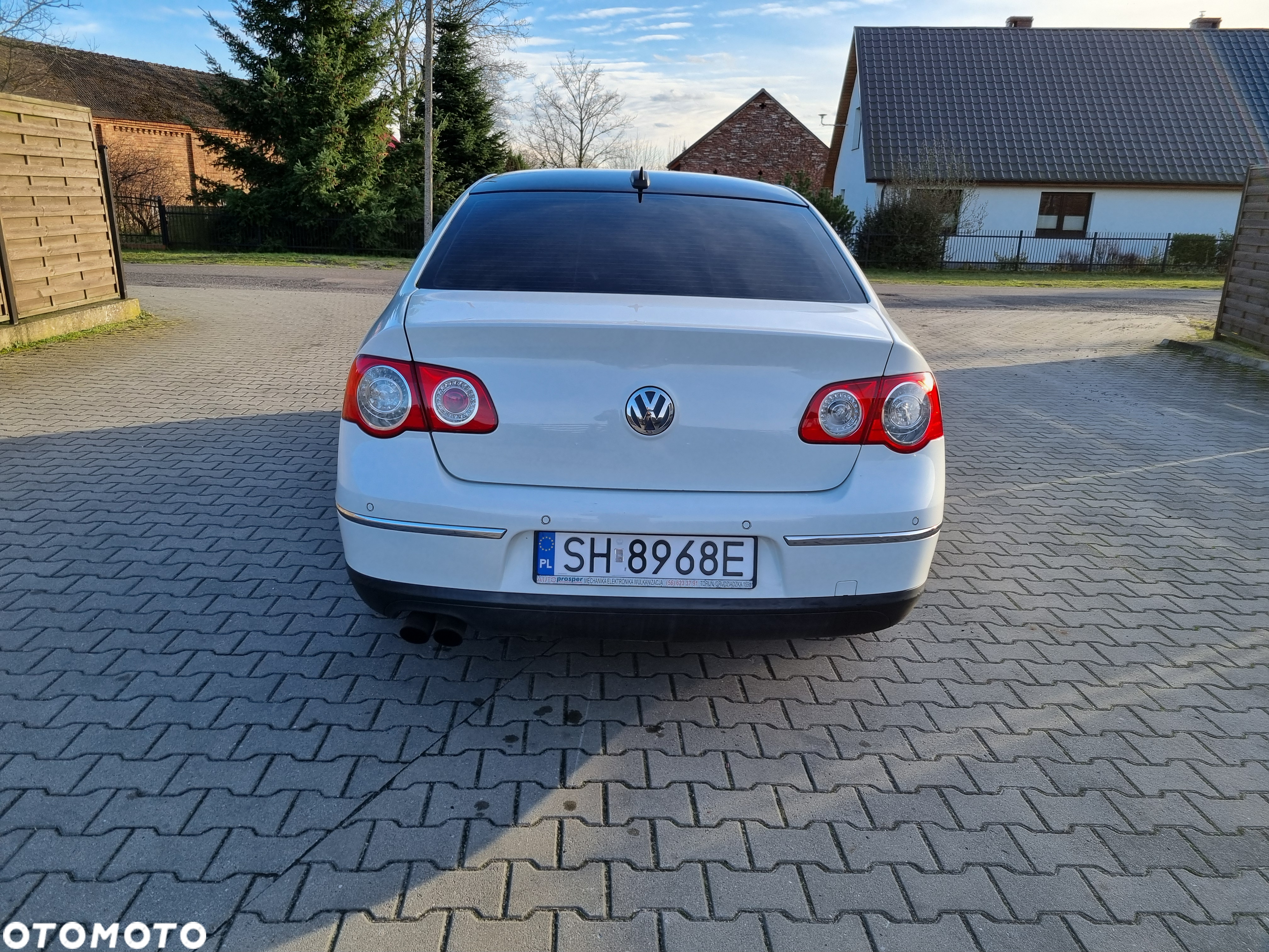 Volkswagen Passat - 6