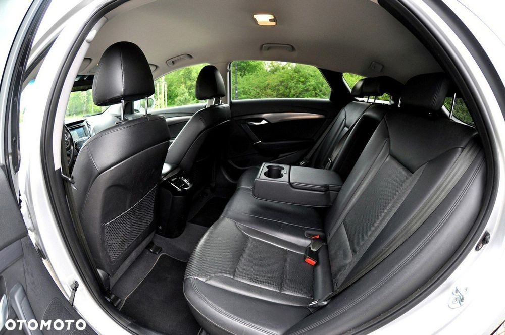 Hyundai i40 Kombi 1.7 CRDi Premium - 11