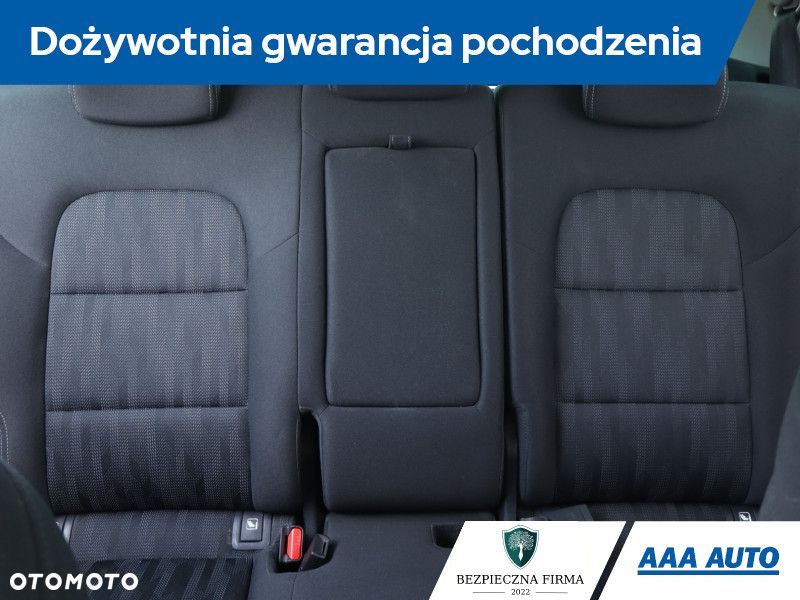 Kia Sportage - 12
