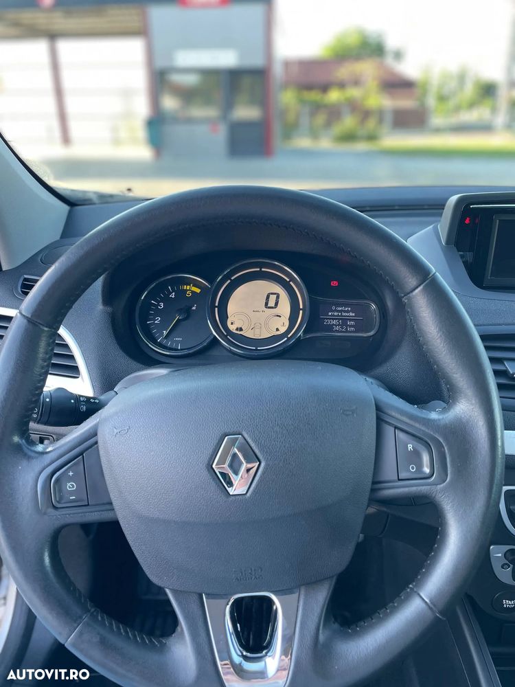 Renault Megane 1.5 dCi Dynamique - 10
