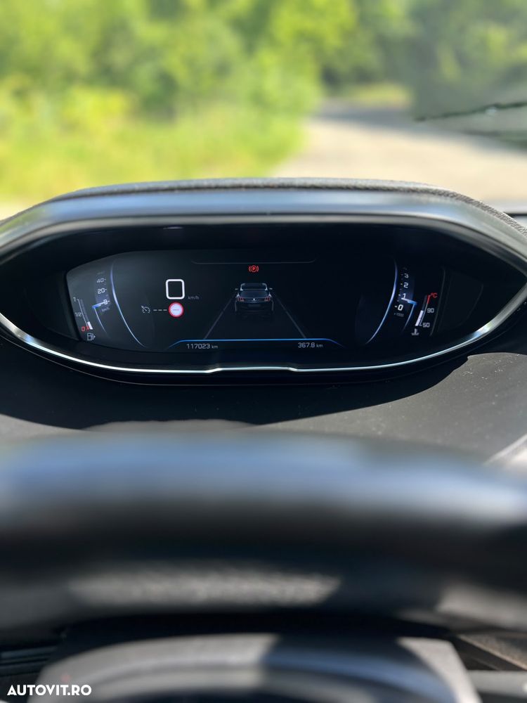 Peugeot 3008 1.5 BlueHDI S&S Allure - 7