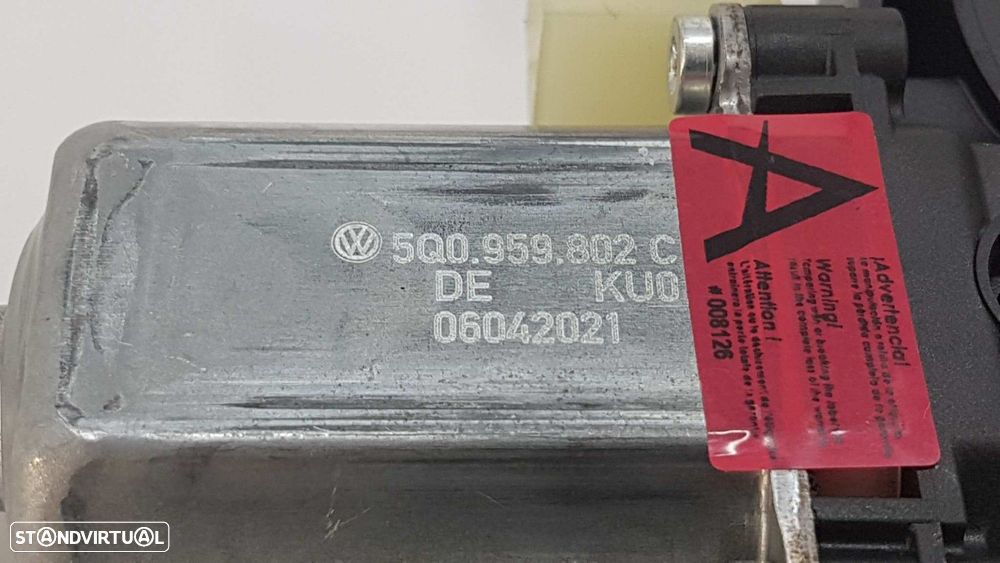 MOTOR ELEVADOR FRENTE DIREITO SEAT LEON SPORTSTOURER (KL8) XCELLENCE - 2