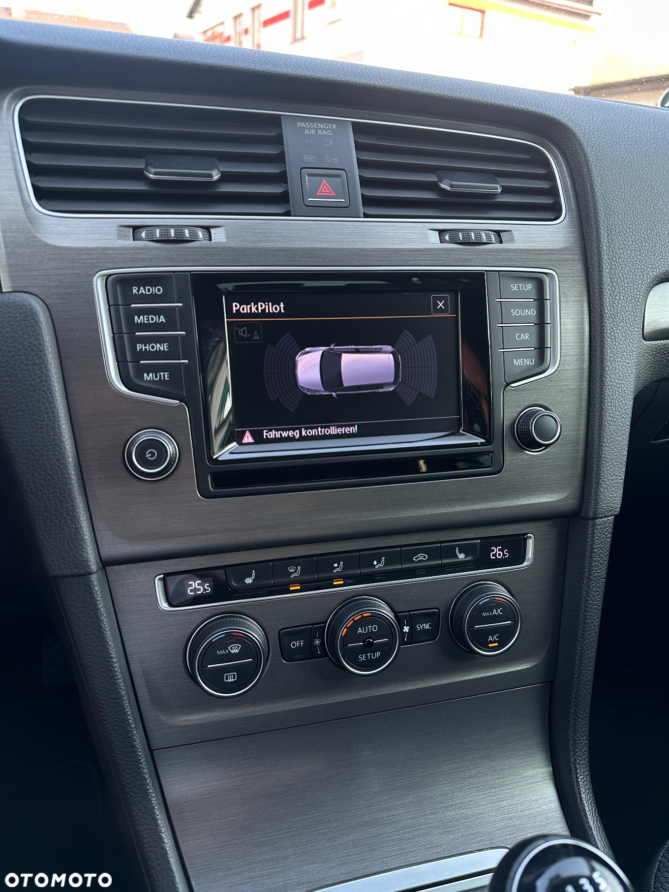 Volkswagen Golf - 30