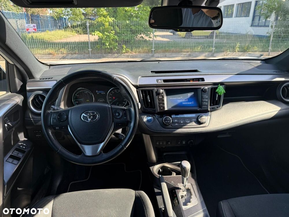 Toyota RAV4 - 5
