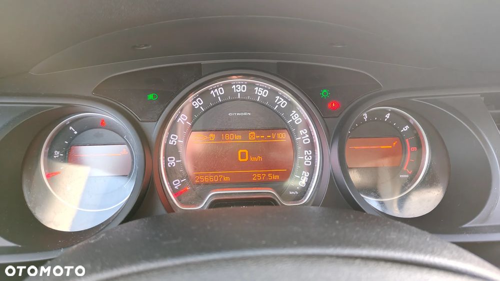 Citroën C5 1.8 16V Style - 2