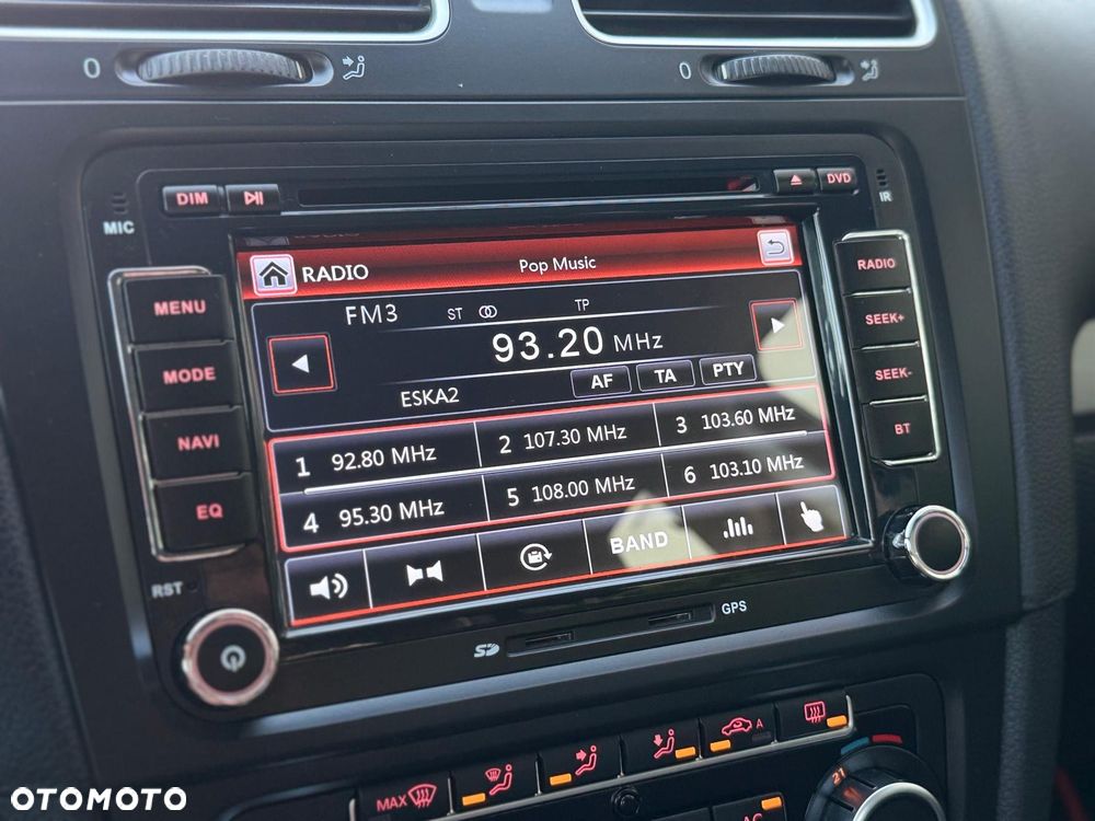 Volkswagen Golf - 6