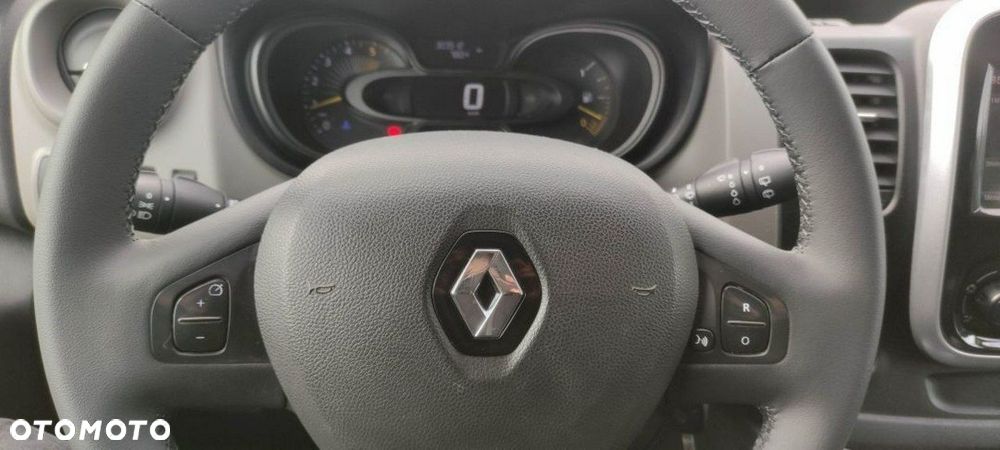 Renault Trafic - 14