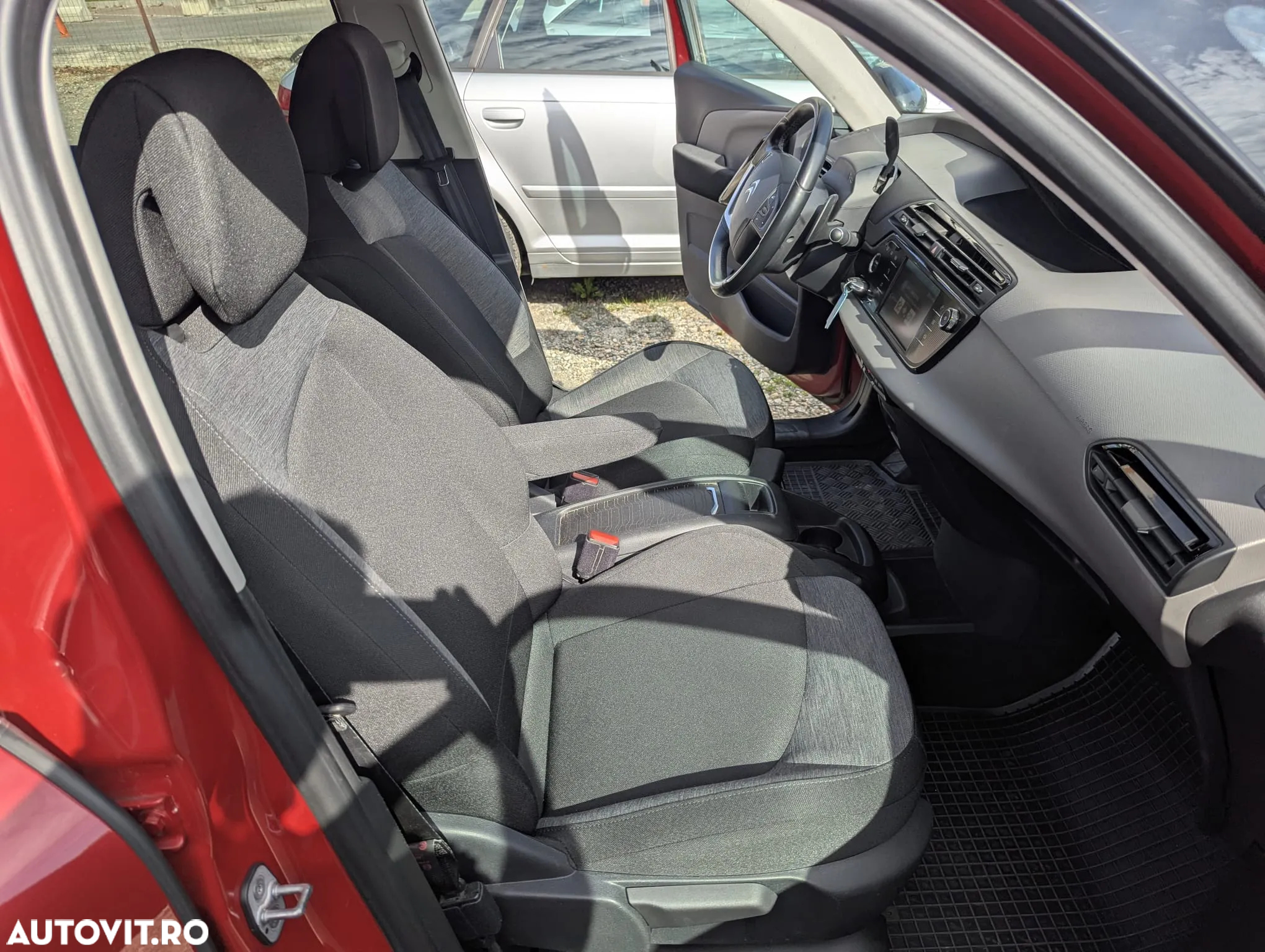 Citroën C4 Picasso PureTech 130 Stop&Start EAT6 SHINE - 11