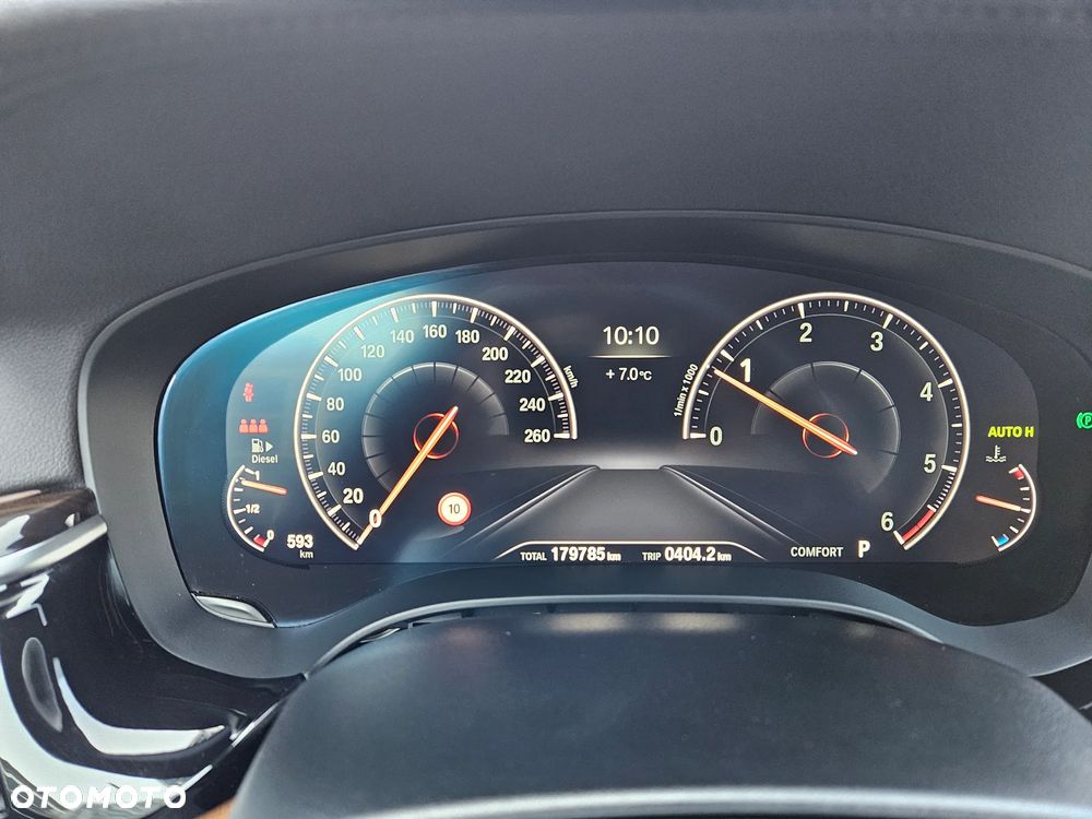 BMW Seria 5 520d xDrive Luxury Line - 32