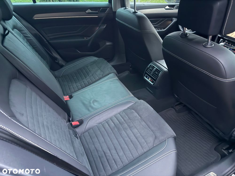 Volkswagen Passat 2.0 TSI Elegance DSG - 9