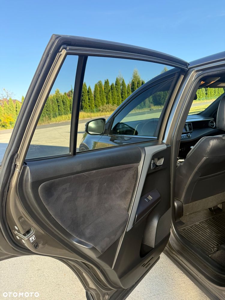 Toyota RAV4 - 22