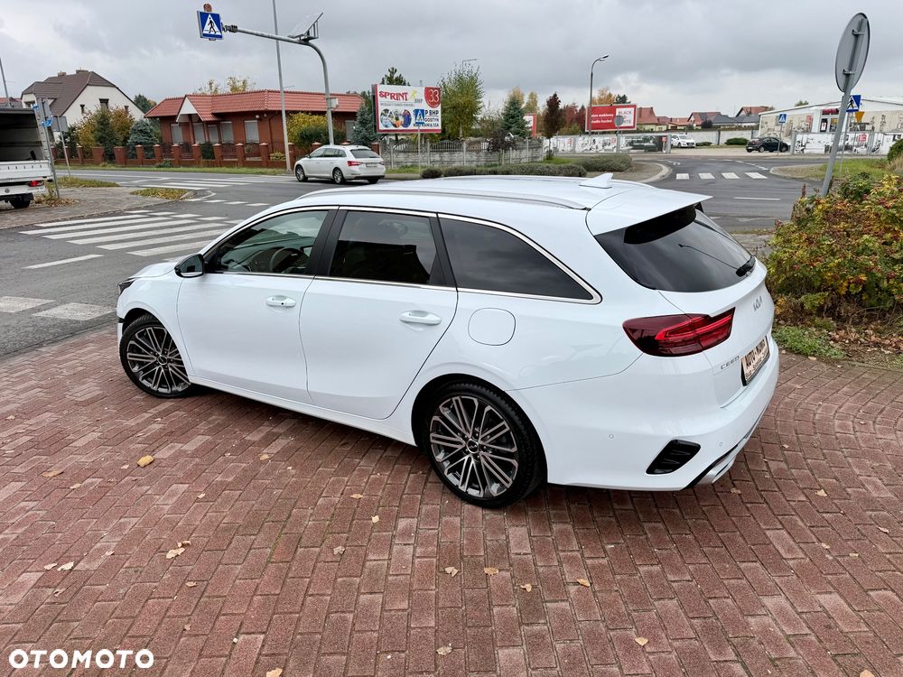 Kia Ceed 1.5 T-GDI DCT7 OPF GT Line - 4
