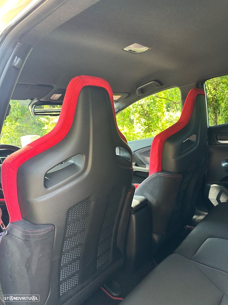 Honda Civic 2.0 VTEC Turbo Type R GT - 23