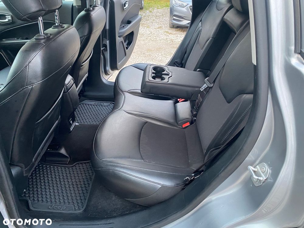 Jeep Compass 1.4 MultiAir Longitude - 35