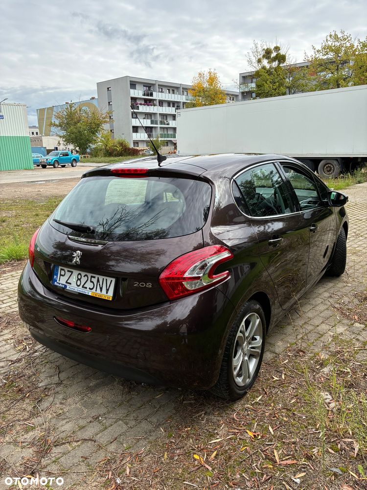Peugeot 208 - 7