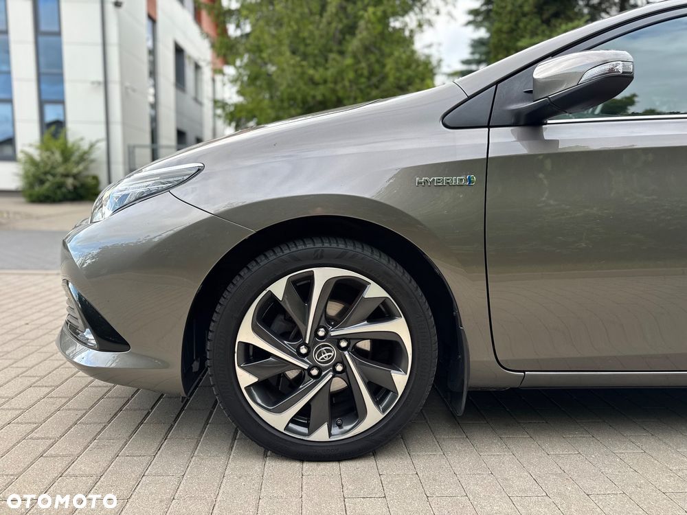 Toyota Auris Hybrid 135 Premium - 8
