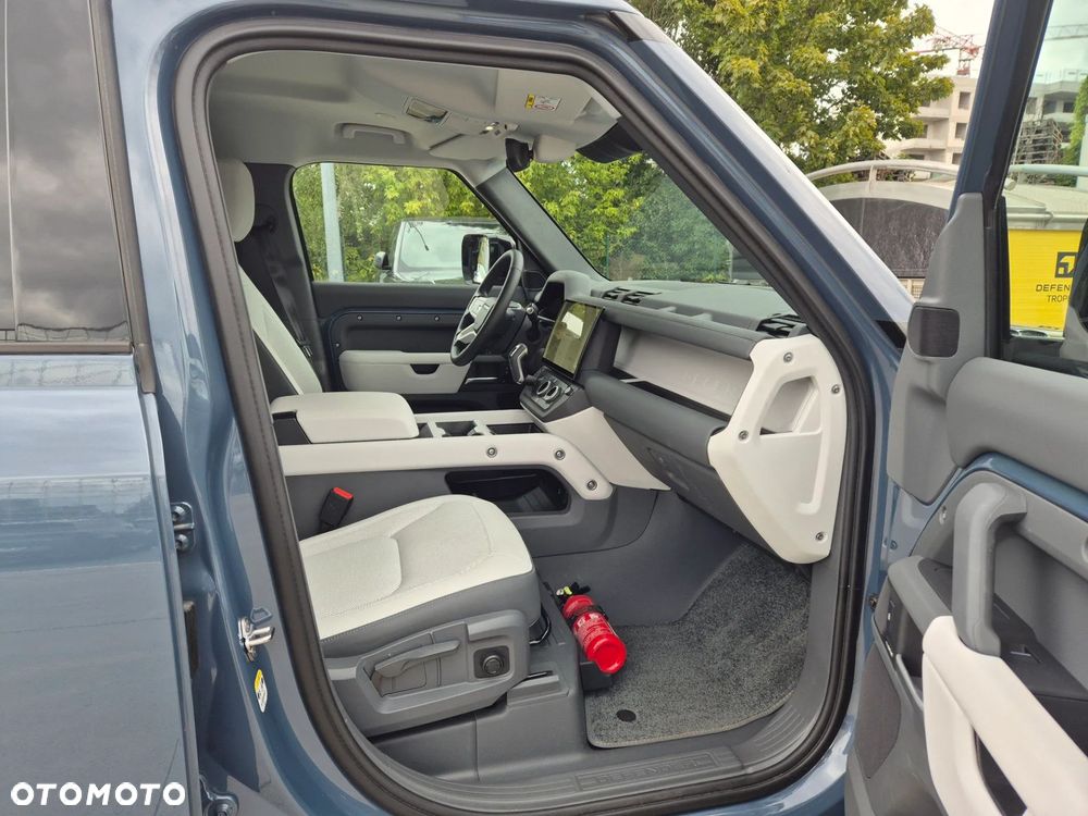 Land Rover Defender 3.0 D250 mHEV S - 10