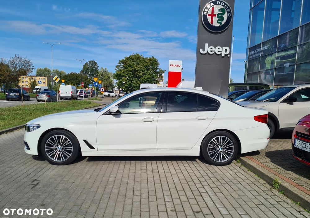 BMW Seria 5 520i Sport Line sport - 5