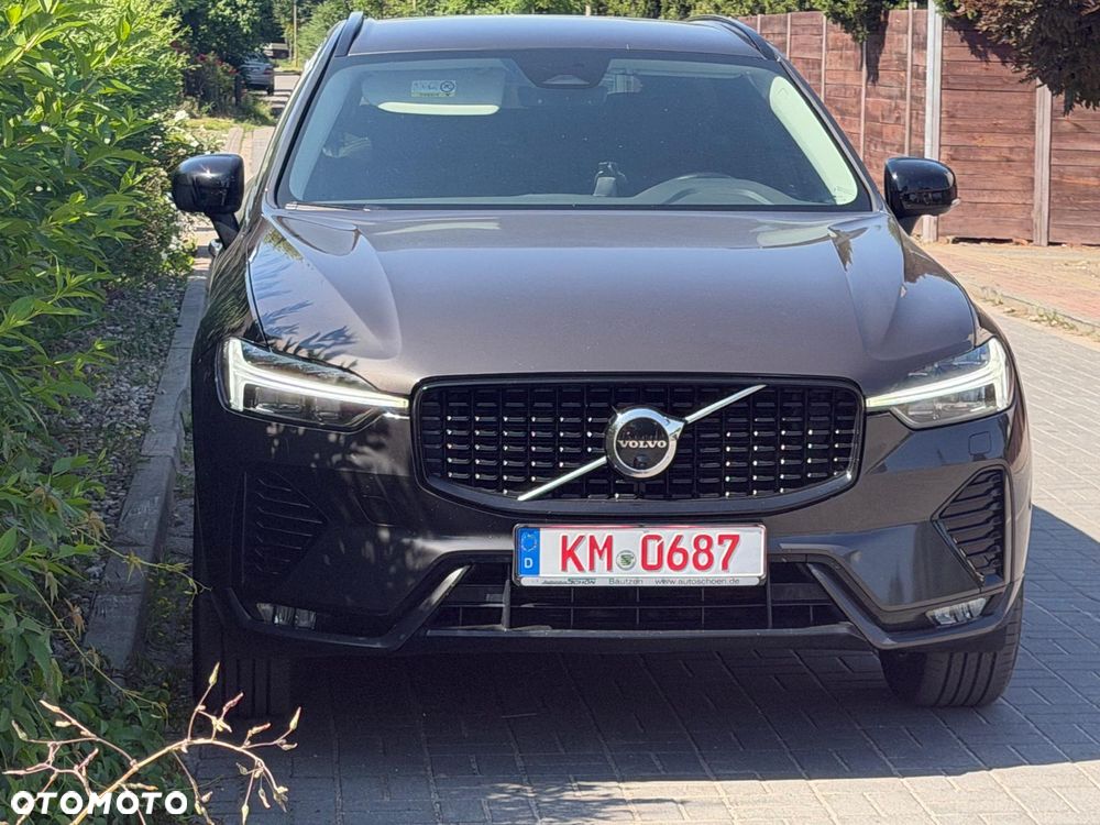 Volvo XC 60 B4 D AWD Geartronic Momentum Pro - 4