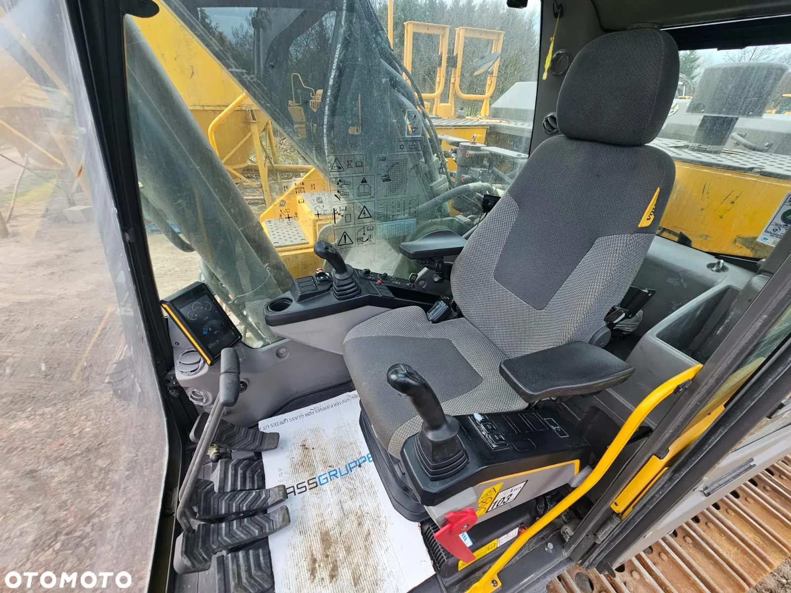 Volvo EC300EL - 23