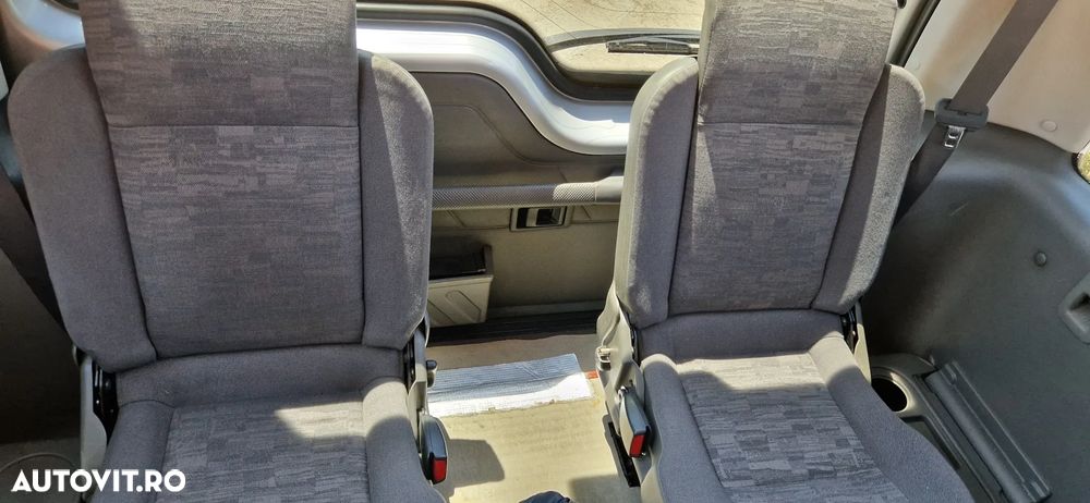 Land Rover Discovery TD5 HSE - 5