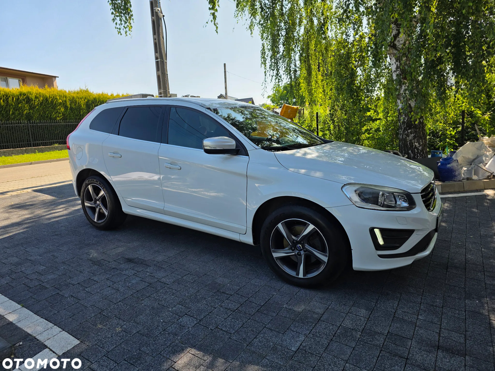 Volvo XC 60 D4 R-Design - 11