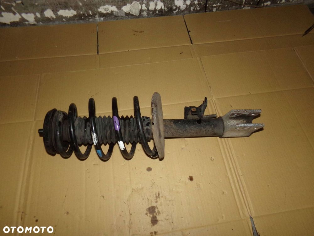 amortyzator przód lewy sprężyna c4 picasso 2.0 b - 1