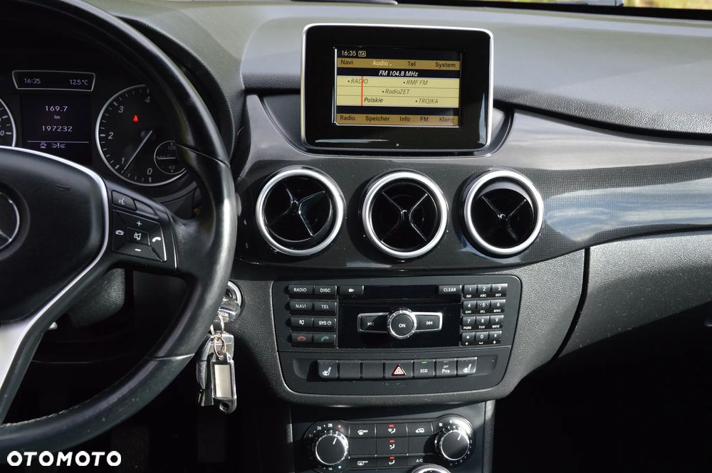 Mercedes-Benz Klasa B 180 CDI (BlueEFFICIENCY) - 28
