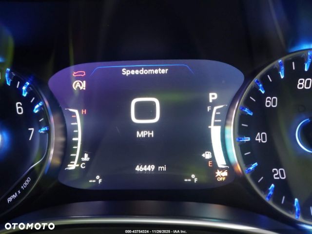 Chrysler Pacifica - 10