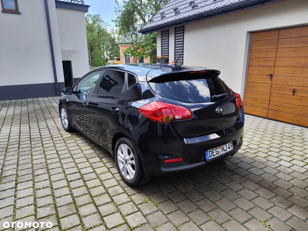 Kia Ceed - 4