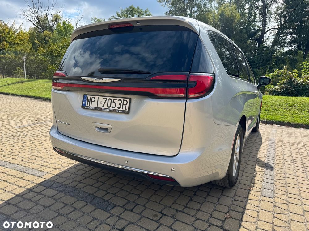 Chrysler Pacifica - 10