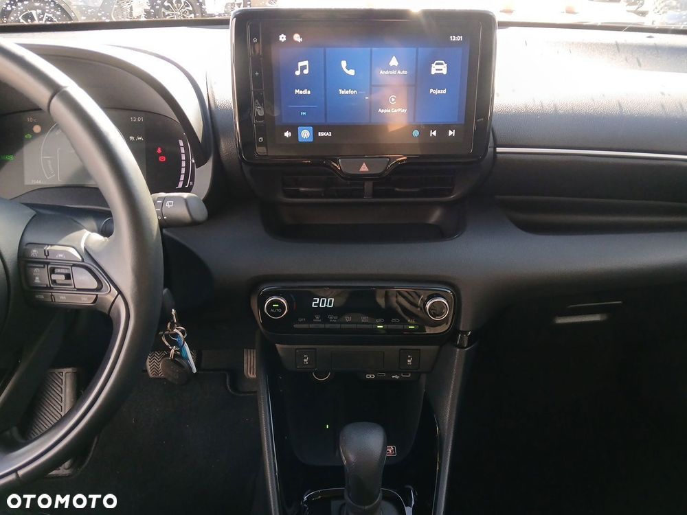 Toyota Yaris Hybrid 1.5 Style - 29